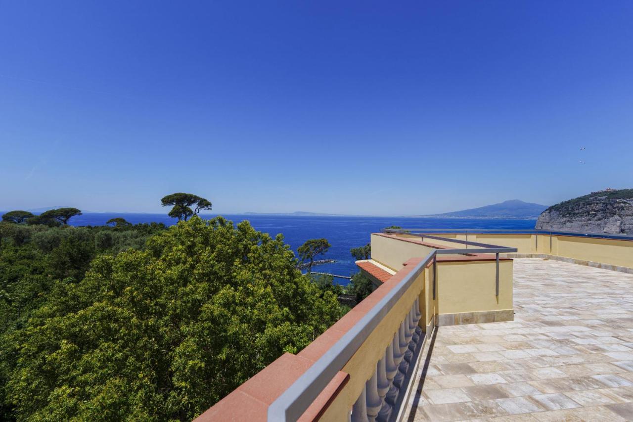 Villa Preziosa Al Pizzo 3 Km Da Sorrento Sant’Agnello Kültér fotó