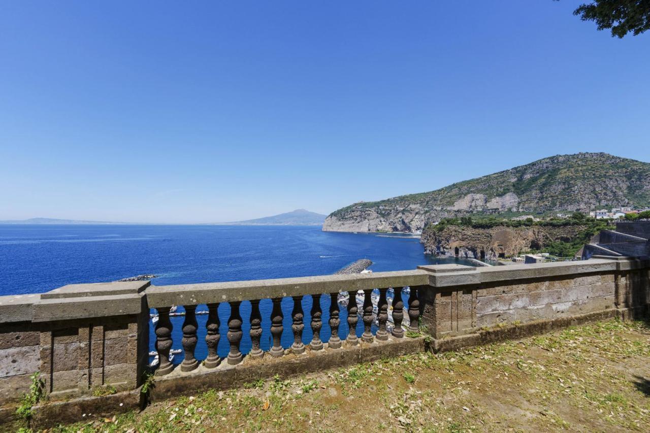 Villa Preziosa Al Pizzo 3 Km Da Sorrento Sant’Agnello Kültér fotó