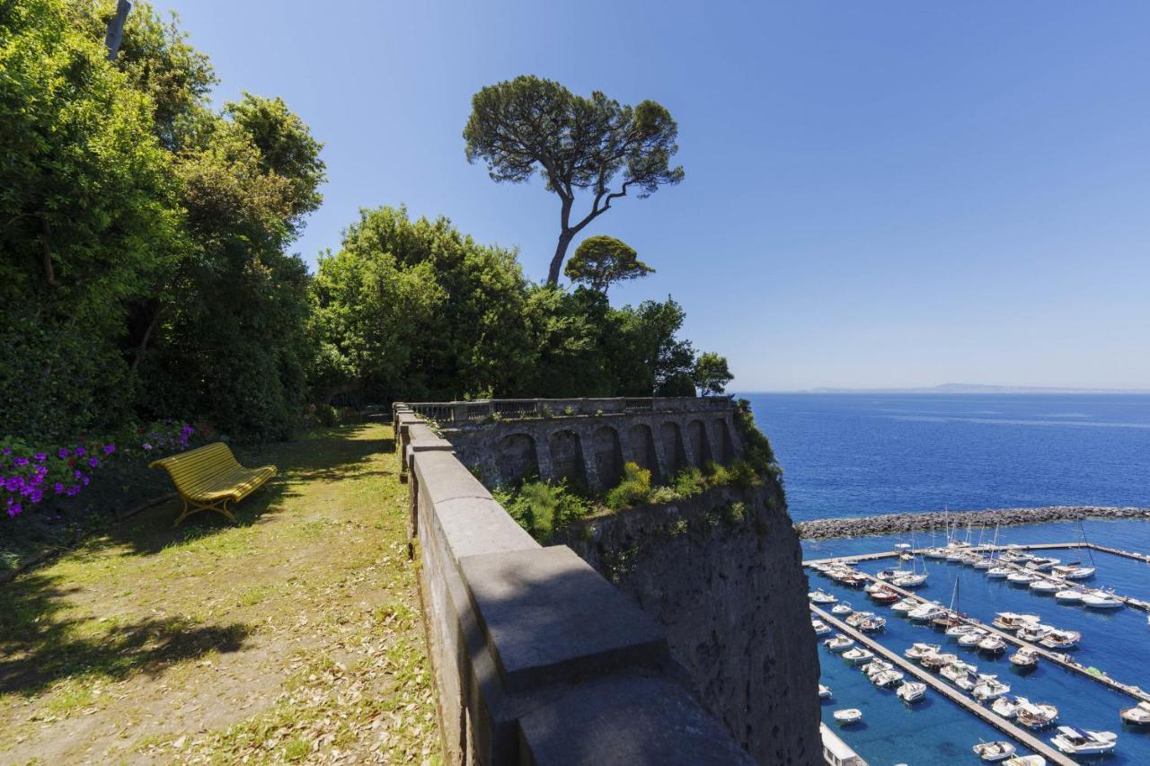 Villa Preziosa Al Pizzo 3 Km Da Sorrento Sant’Agnello Kültér fotó