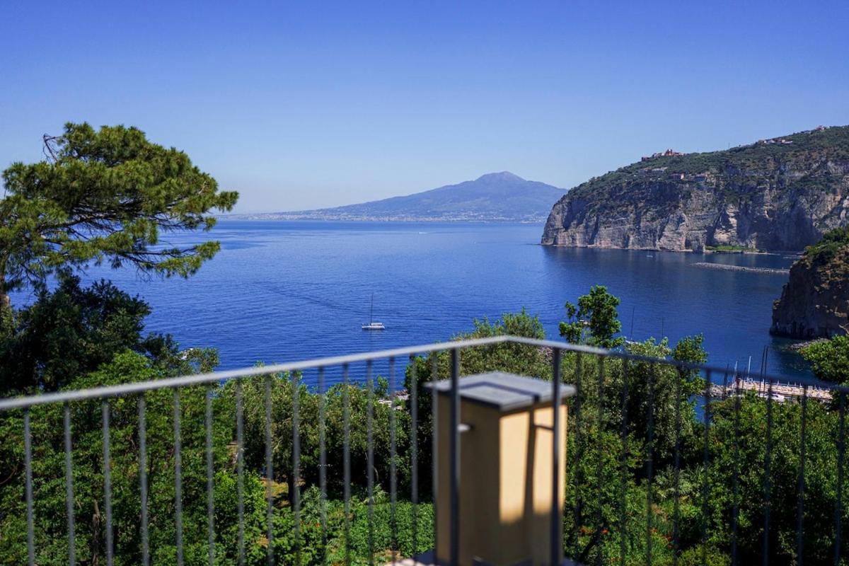 Villa Preziosa Al Pizzo 3 Km Da Sorrento Sant’Agnello Kültér fotó